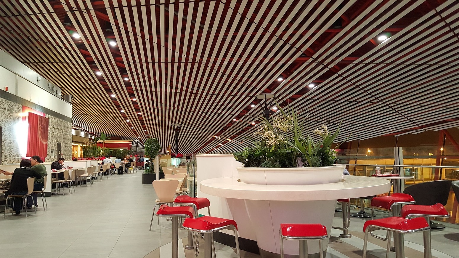 Pekings Mega-Flughafen eröffnet