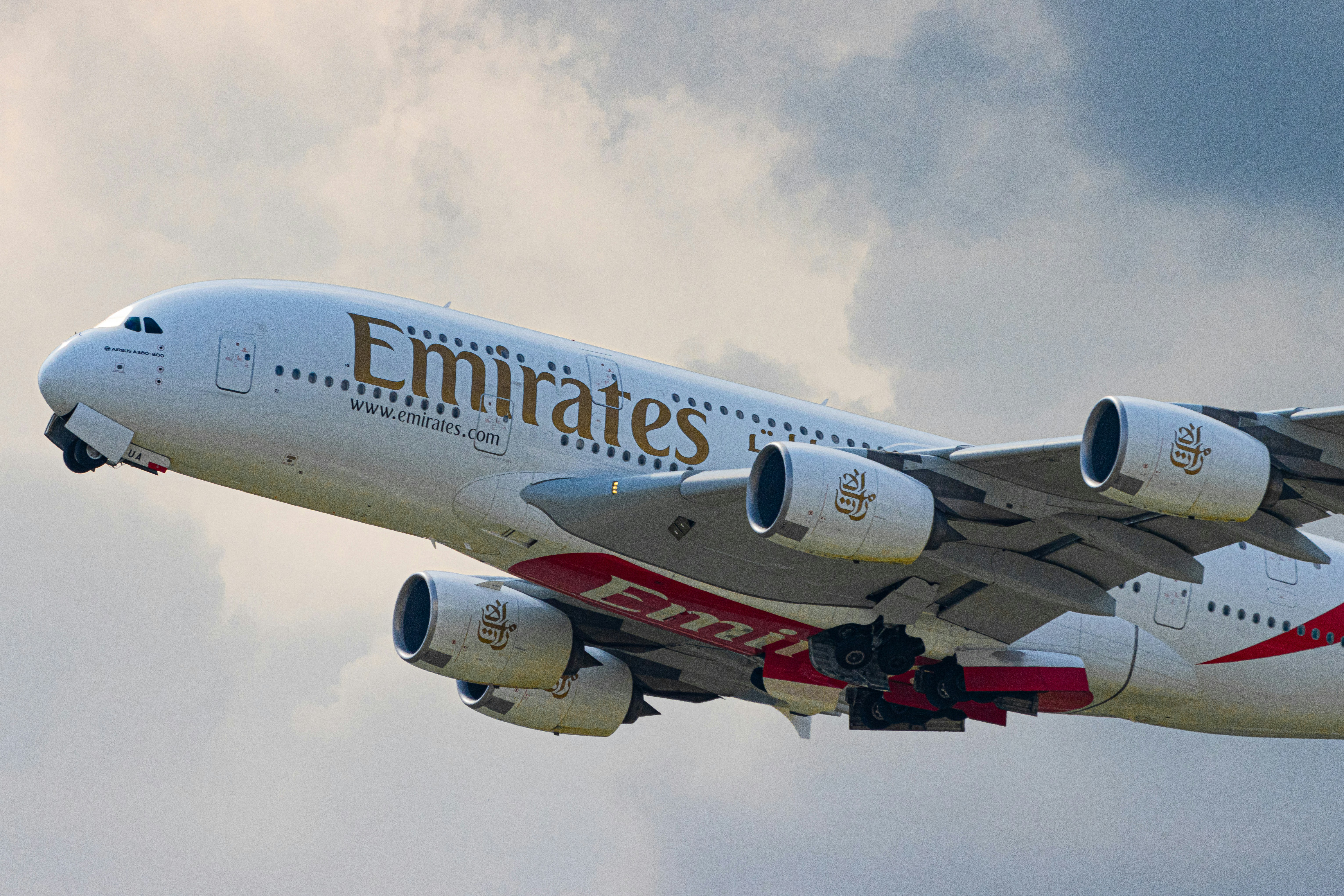 Emirates möchte weitere Flughäfen in Deutschland anfliegen